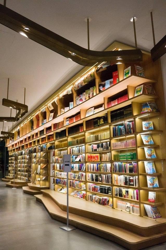 Hachette Livre 1